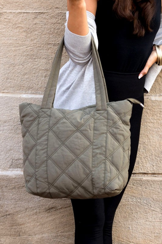 The Elizabeth Quilted Bag